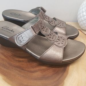 Clark's Bendables Metallic Wedge Sandal